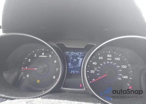 2013 Hyundai Veloster Base W/Gray from USA, damaged, VIN KMHTC6AD6DU146227